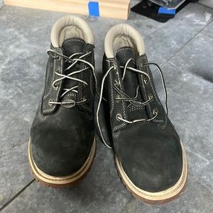 Barely Used Timberland Shoes Size 8